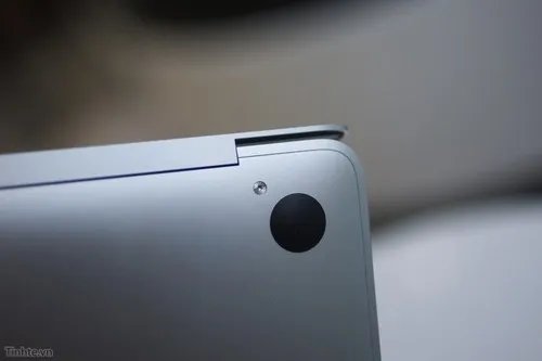 先睹为快!苹果史上最薄Macbook开箱图赏