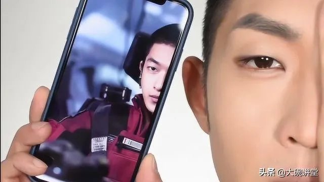 屈楚萧否认恋情,万籽麟回应被分手,屈楚萧到底是个怎样的人?