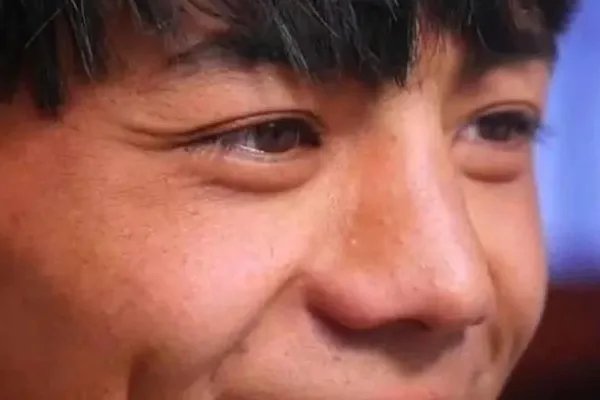 全国各地都在邀请丁真,丁真为什么能这么火?