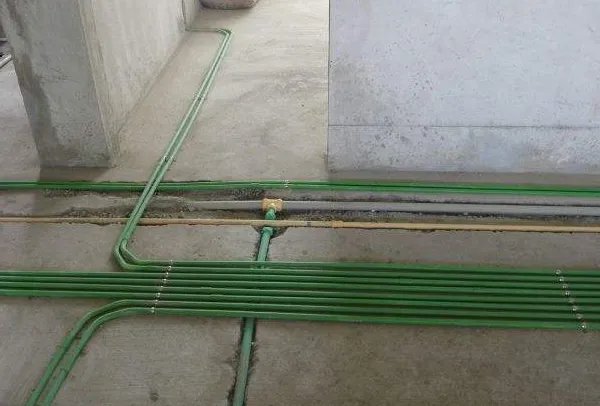 怎么接水管