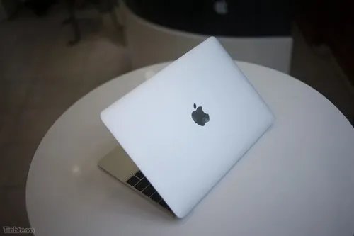 先睹为快!苹果史上最薄Macbook开箱图赏