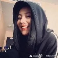 屈楚萧否认恋情,万籽麟回应被分手,屈楚萧到底是个怎样的人?