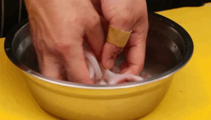 鱿鱼圈的做法 白灼鱿鱼的做法