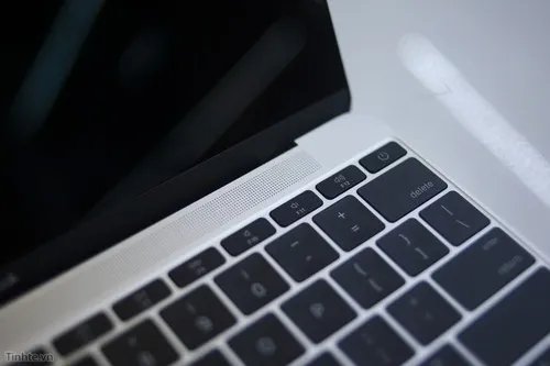 先睹为快!苹果史上最薄Macbook开箱图赏