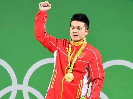 怎么评价东京奥运会,老将石智勇破世界纪录获得冠军?