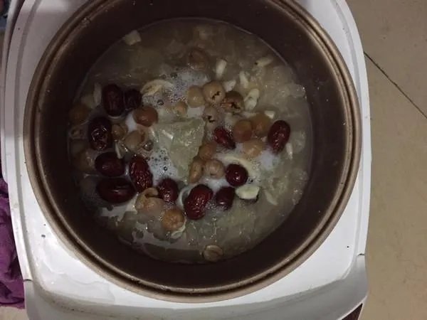银耳莲子粥的正确做法?