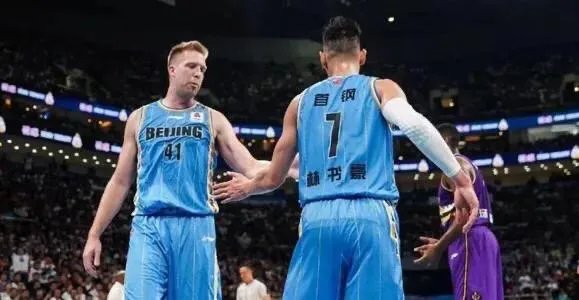 林书豪为什么会告别北京首钢?
