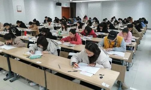 英语四级分数线?