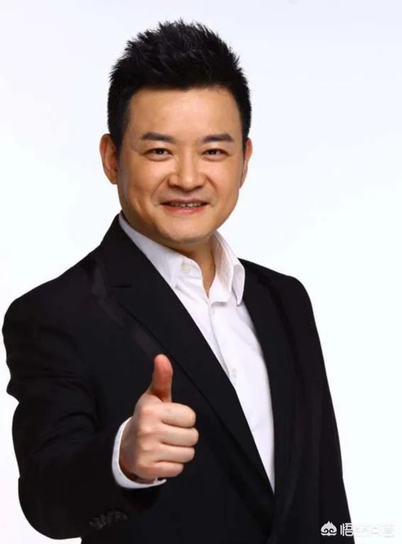 随着央视一批老面孔的消失,请问帅小伙子李佳明又去了哪里?