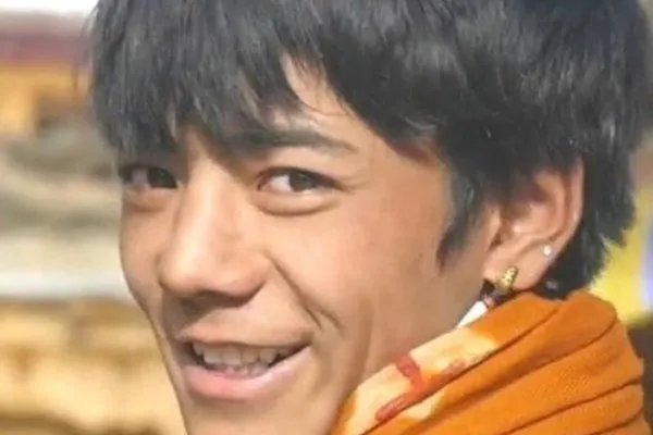 全国各地都在邀请丁真,丁真为什么能这么火?