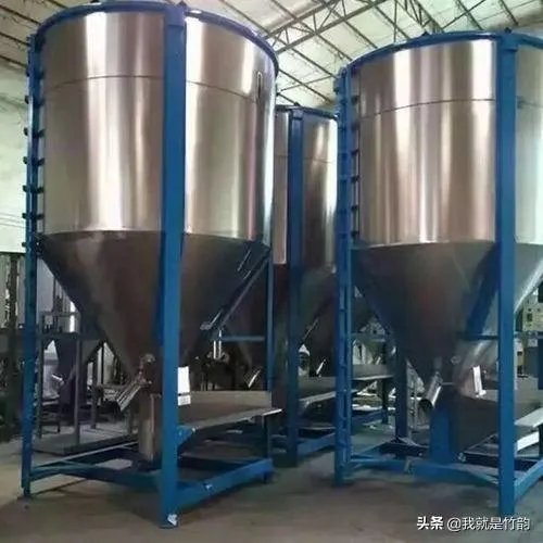 河南6人掉入面筋加工作坊物料罐死亡,事故发生的原因可能是什么?如何保证安全生产?